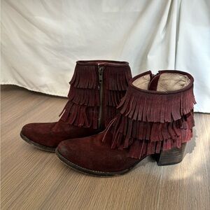 Freebird Belle booties, Size 9